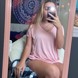 ♡Pink T
♡Brand:Aero
♡Size:L
+Tags